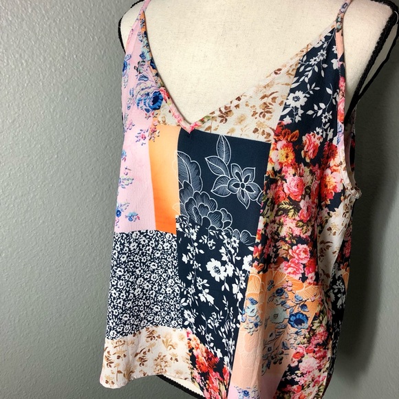 Patchwork Floral Tanktop - Picture 6 of 6